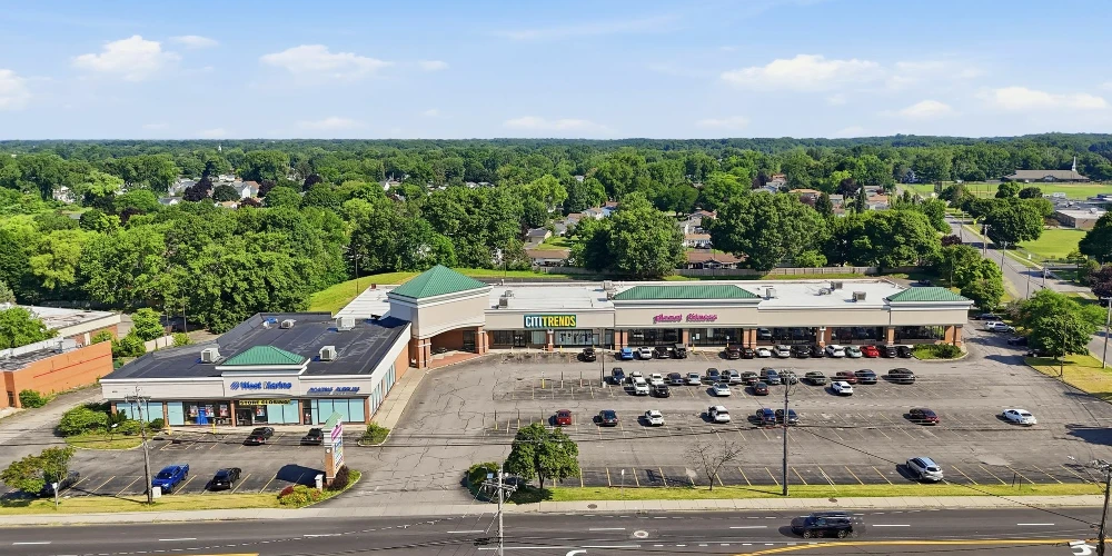 PLANET FITNESS PLAZA
