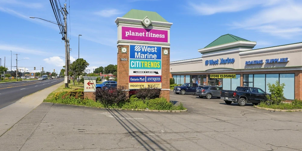 PLANET FITNESS PLAZA