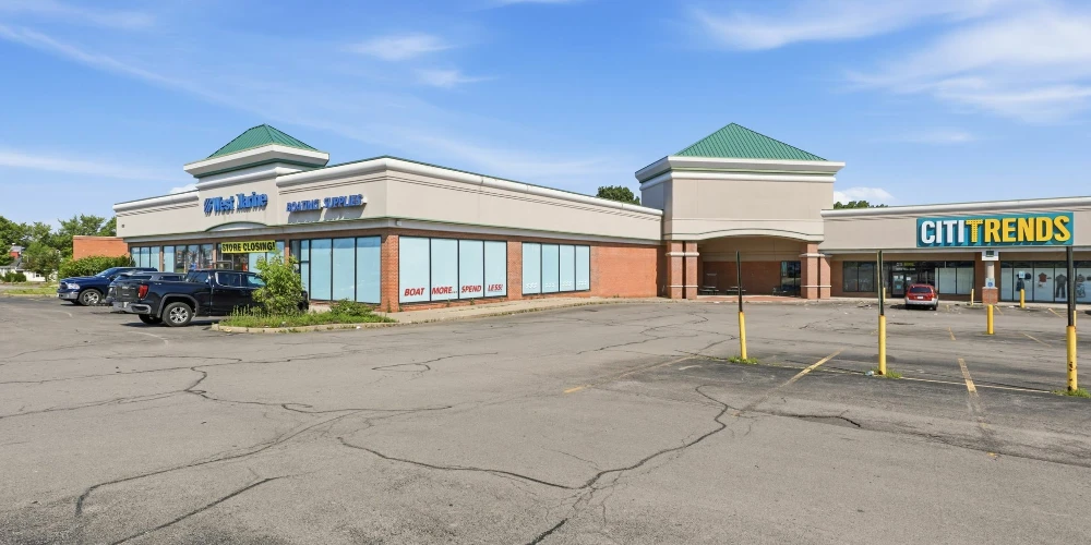 PLANET FITNESS PLAZA