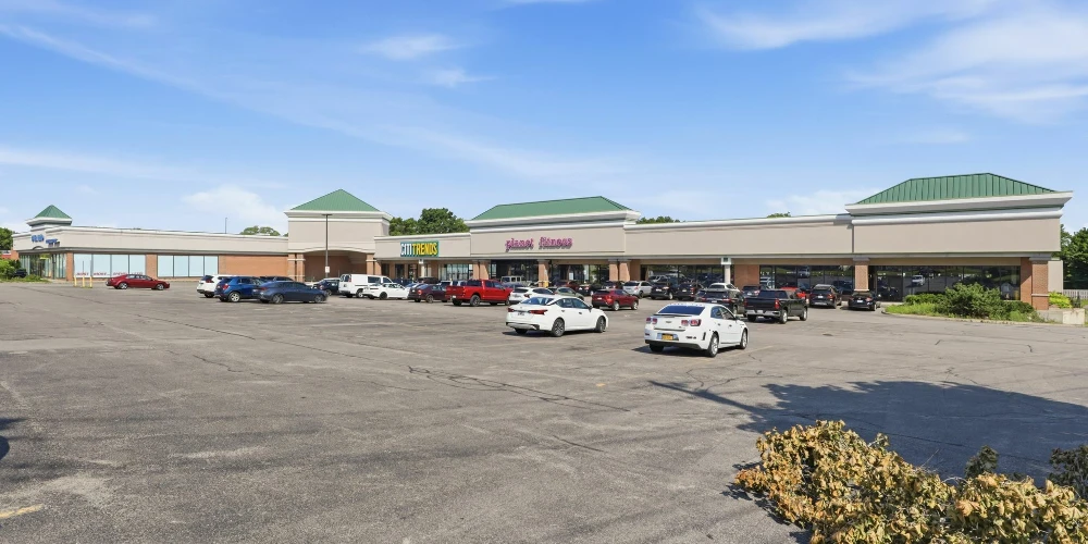 PLANET FITNESS PLAZA