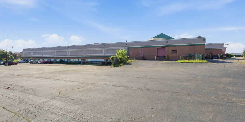 PLANET FITNESS PLAZA