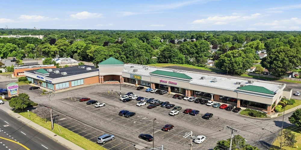 PLANET FITNESS PLAZA