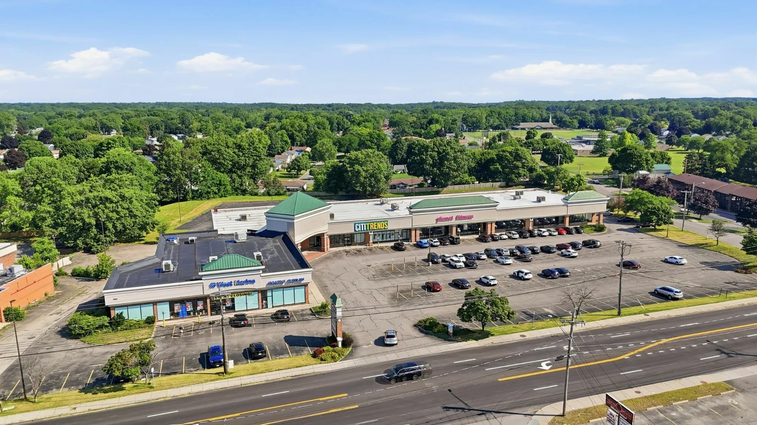 PLANET FITNESS PLAZA