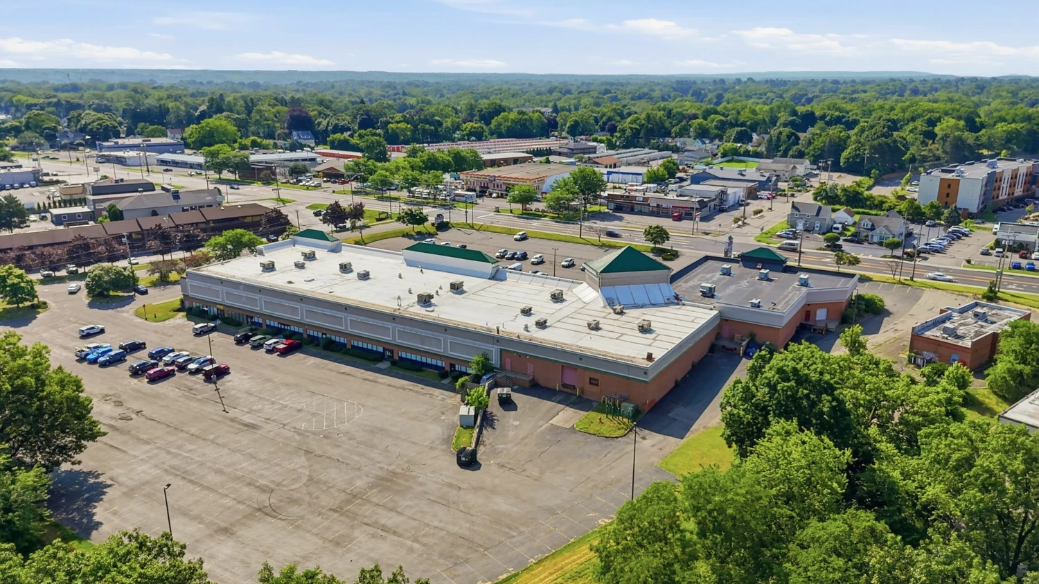 PLANET FITNESS PLAZA