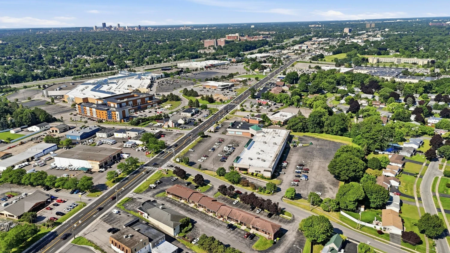 PLANET FITNESS PLAZA