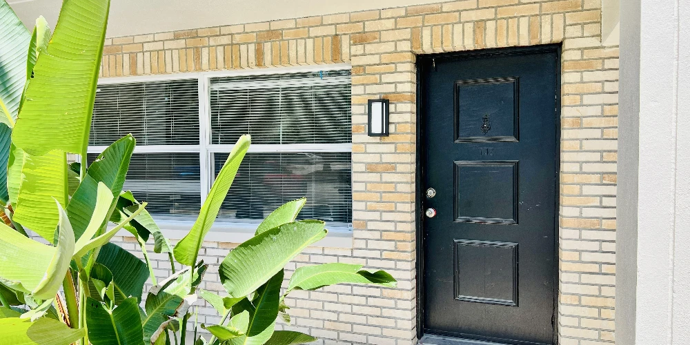  THE WILDWOOD APARTMENTS IN DOWNTOWN CLEARWATER (18-UNITS) FOR SALE!