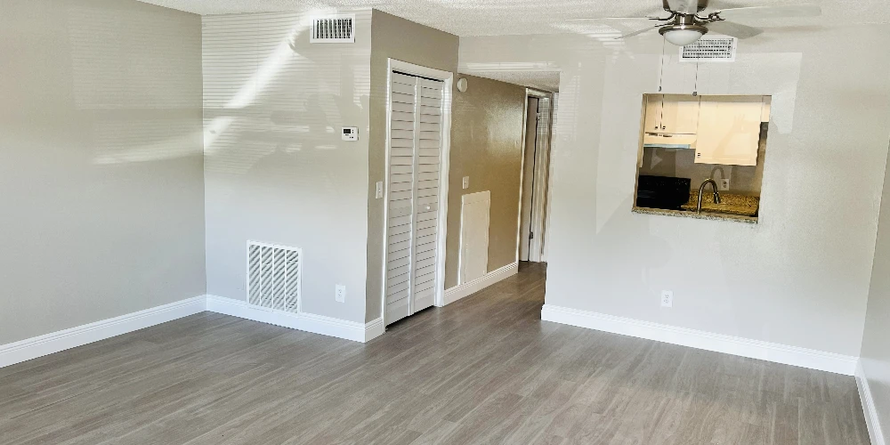  THE WILDWOOD APARTMENTS IN DOWNTOWN CLEARWATER (18-UNITS) FOR SALE!