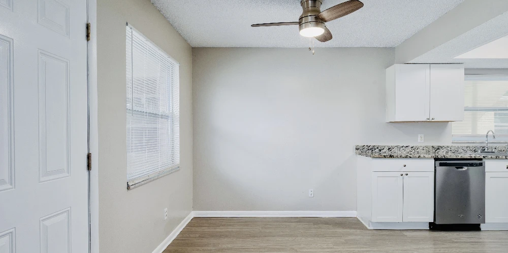  THE WILDWOOD APARTMENTS IN DOWNTOWN CLEARWATER (18-UNITS) FOR SALE!