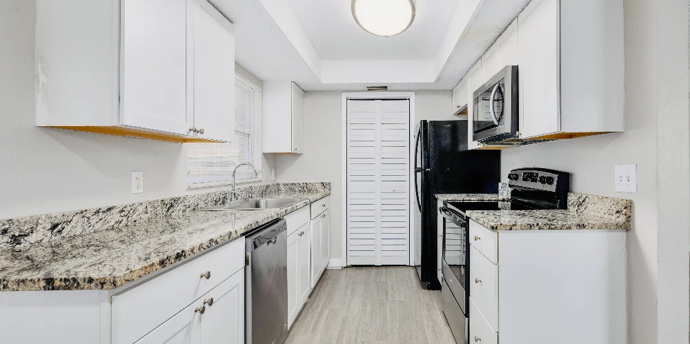  THE WILDWOOD APARTMENTS IN DOWNTOWN CLEARWATER (18-UNITS) FOR SALE!