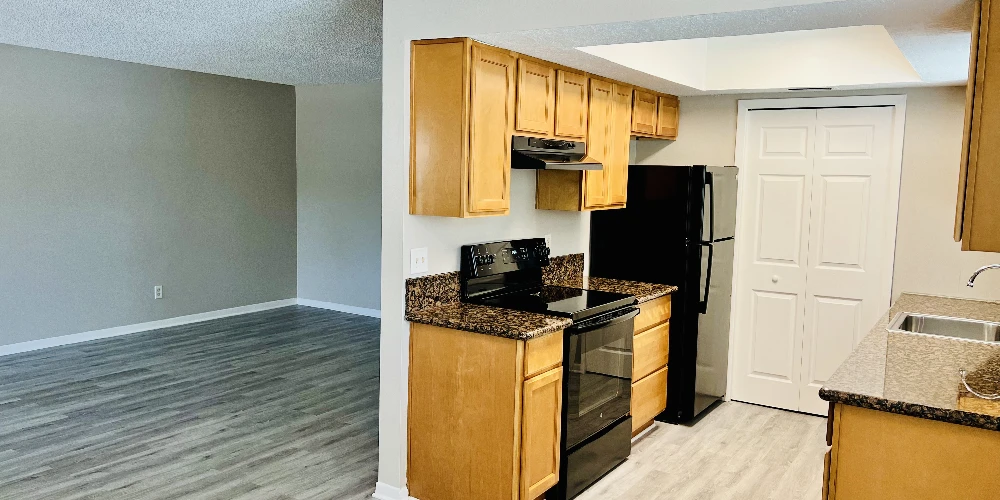 THE WILDWOOD APARTMENTS IN DOWNTOWN CLEARWATER (18-UNITS) FOR SALE!