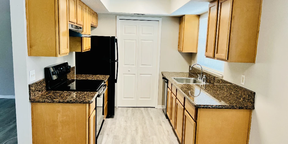  THE WILDWOOD APARTMENTS IN DOWNTOWN CLEARWATER (18-UNITS) FOR SALE!