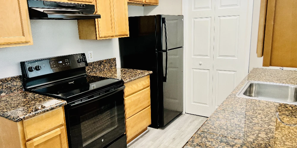  THE WILDWOOD APARTMENTS IN DOWNTOWN CLEARWATER (18-UNITS) FOR SALE!