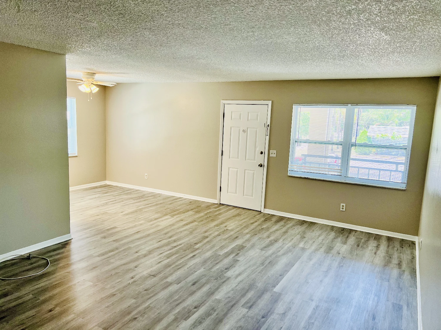  THE WILDWOOD APARTMENTS IN DOWNTOWN CLEARWATER (18-UNITS) FOR SALE!
