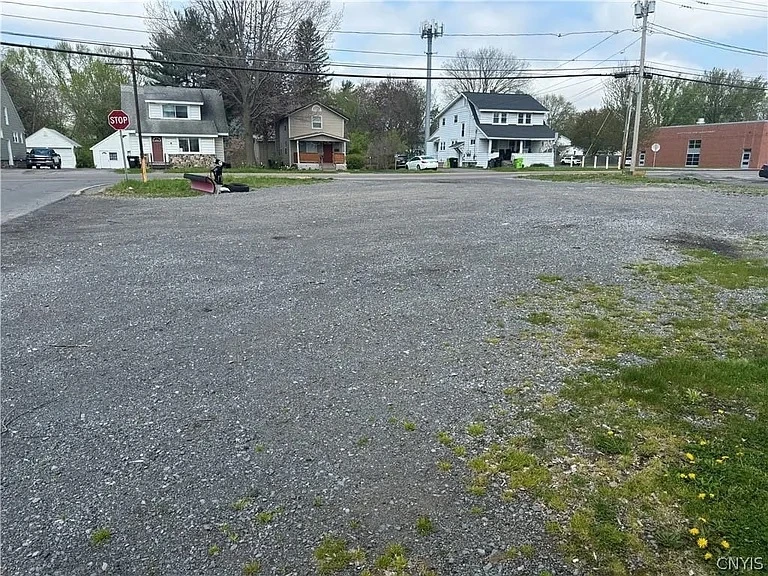118 Molloy Rd East