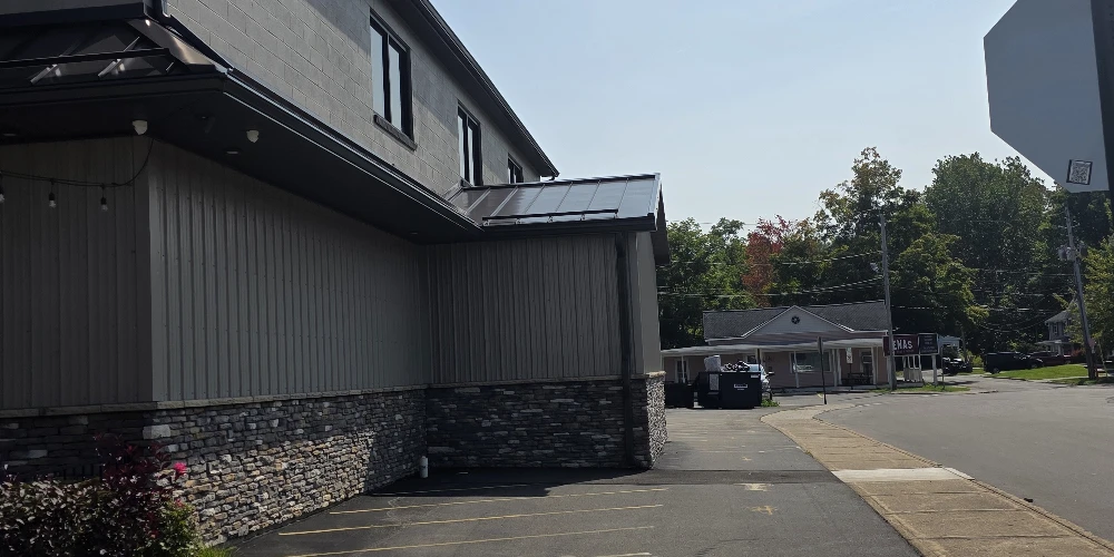 64 W Main St | Leased Restaurant & Bar Investment