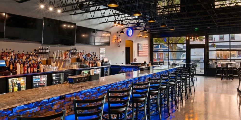 64 W Main St | Leased Restaurant & Bar Investment