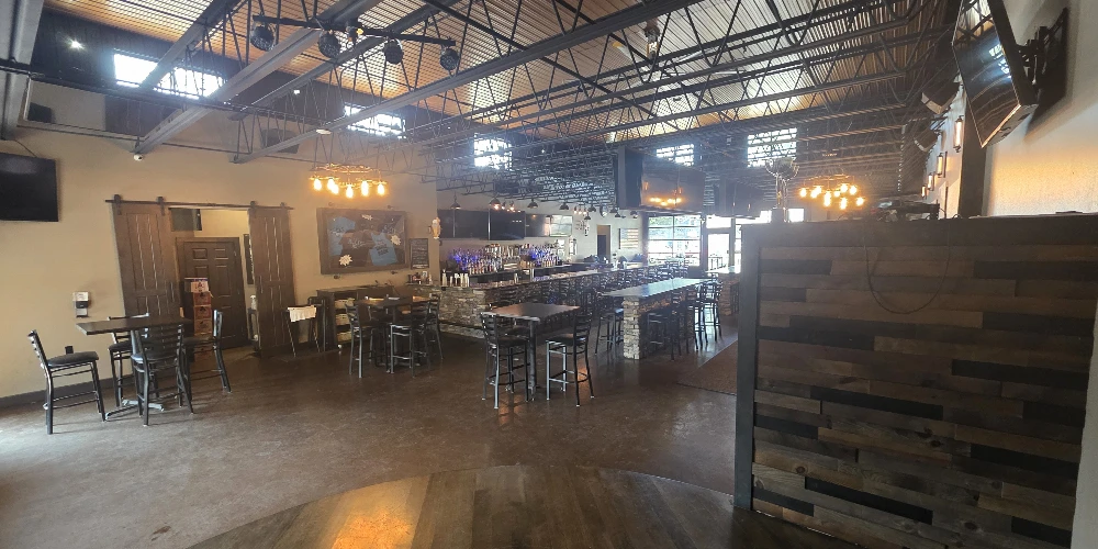 64 W Main St | Leased Restaurant & Bar Investment