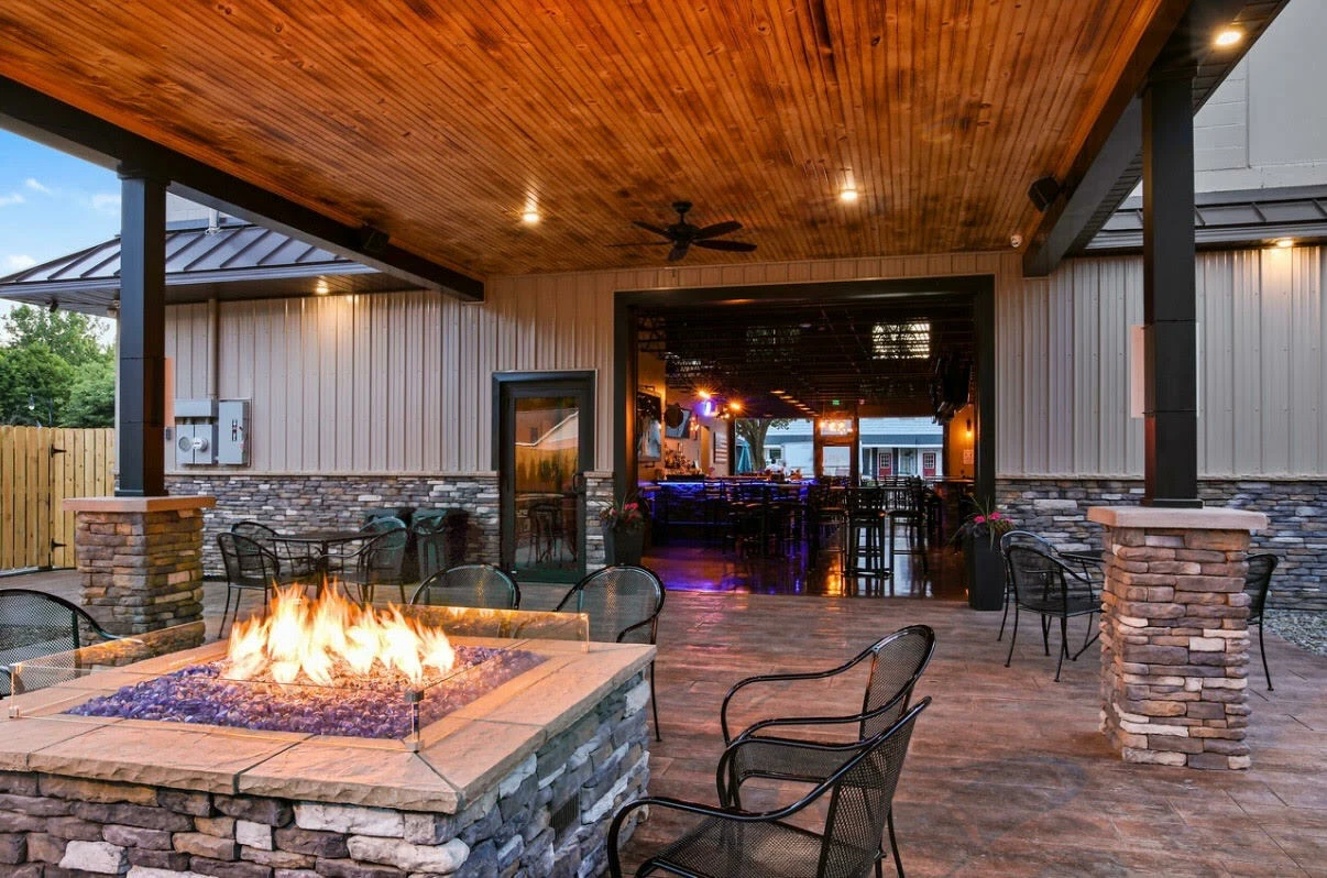 64 W Main St | Leased Restaurant & Bar Investment