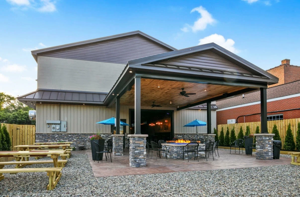 64 W Main St | Leased Restaurant & Bar Investment