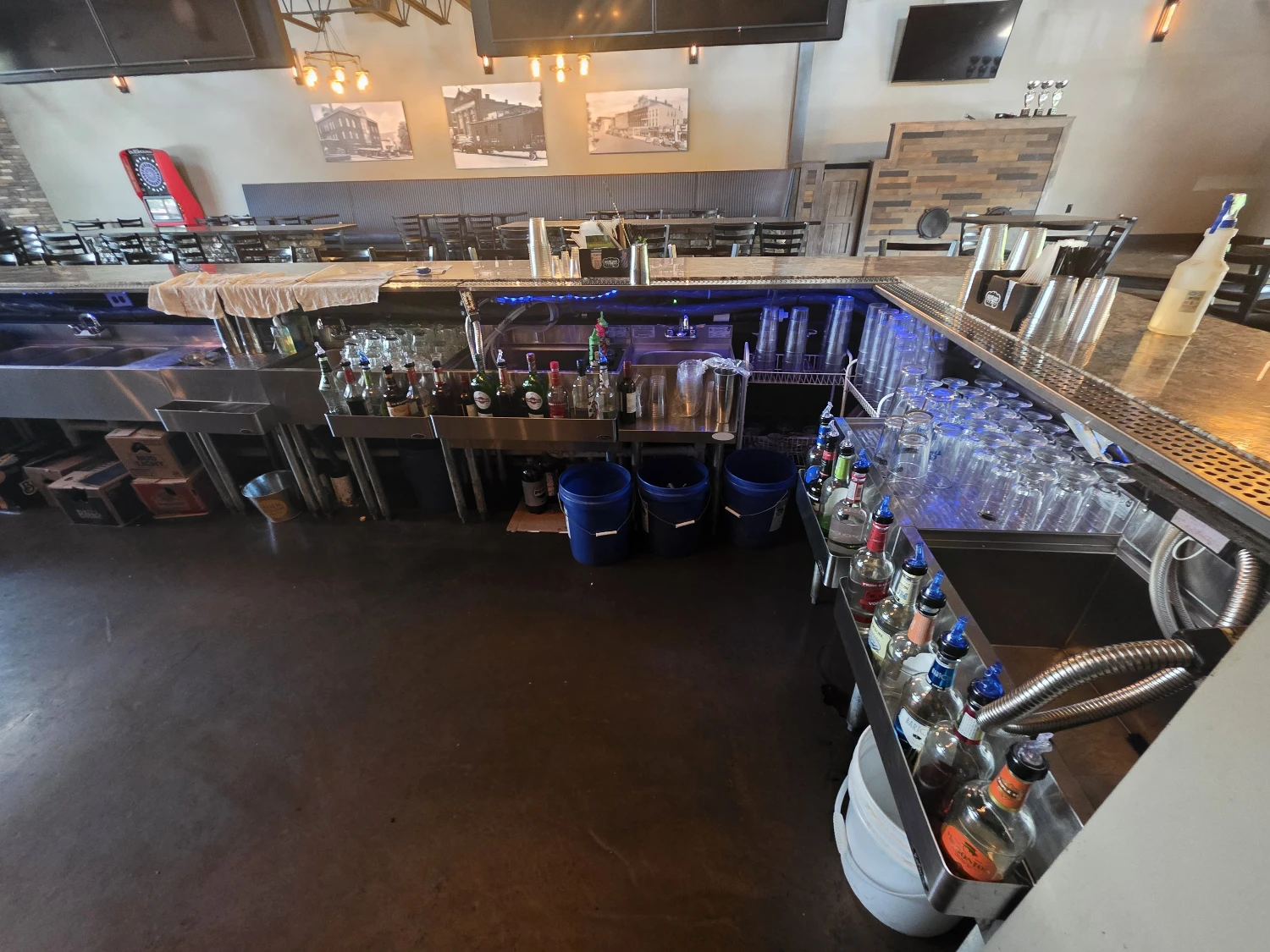 64 W Main St | Leased Restaurant & Bar Investment