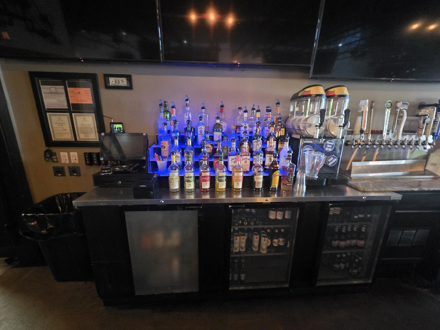 64 W Main St | Leased Restaurant & Bar Investment