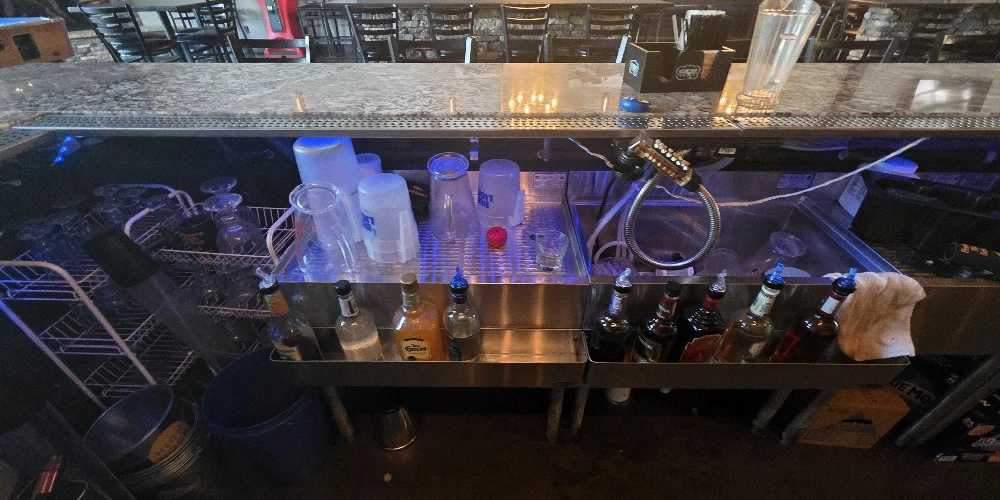64 W Main St | Leased Restaurant & Bar Investment