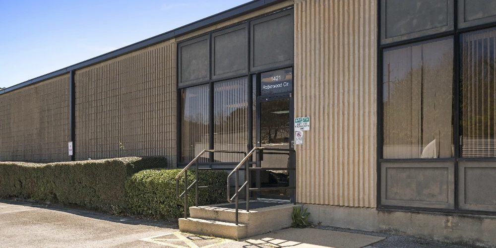 SALE LEASEBACK - 23,598sf Food Distribution Facility