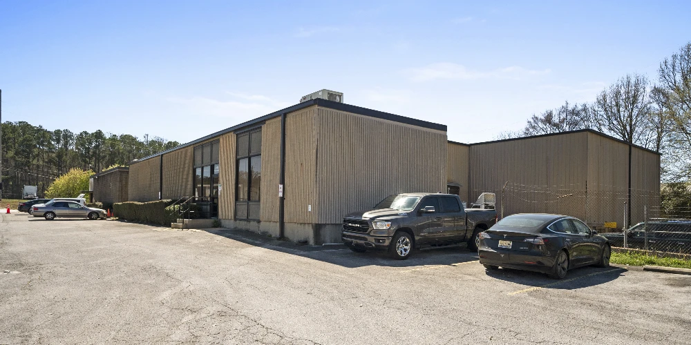 SALE LEASEBACK - 23,598sf Food Distribution Facility