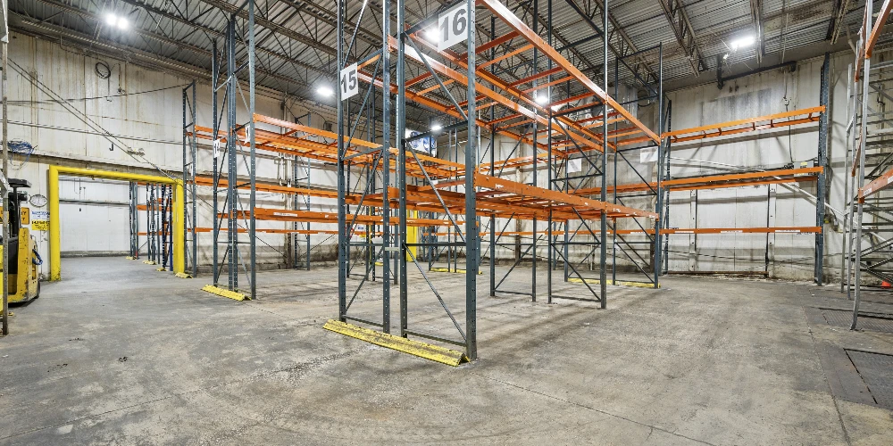 SALE LEASEBACK - 23,598sf Food Distribution Facility