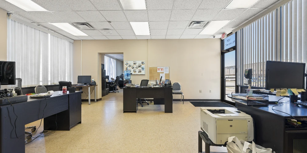 SALE LEASEBACK - 23,598sf Food Distribution Facility