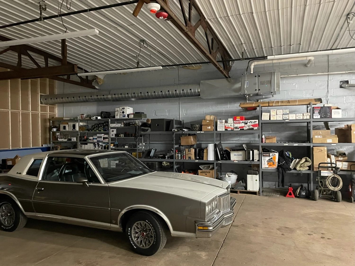 Flex Building For Sale