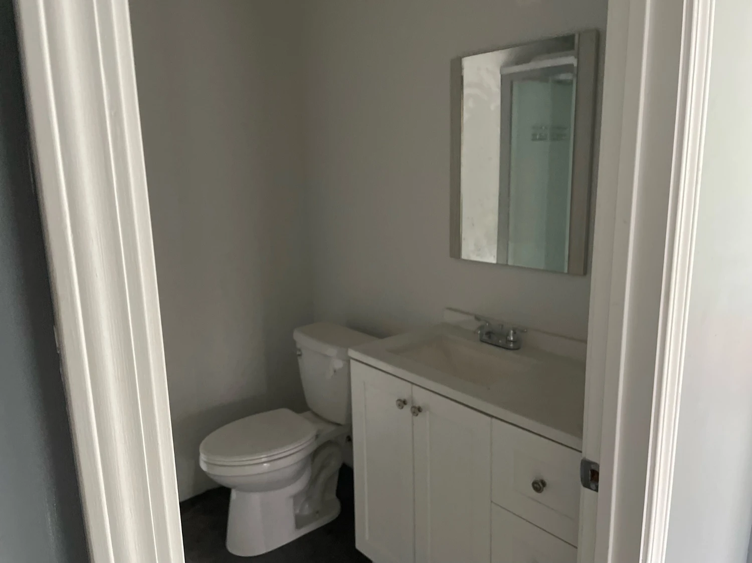 Flex Building For Sale