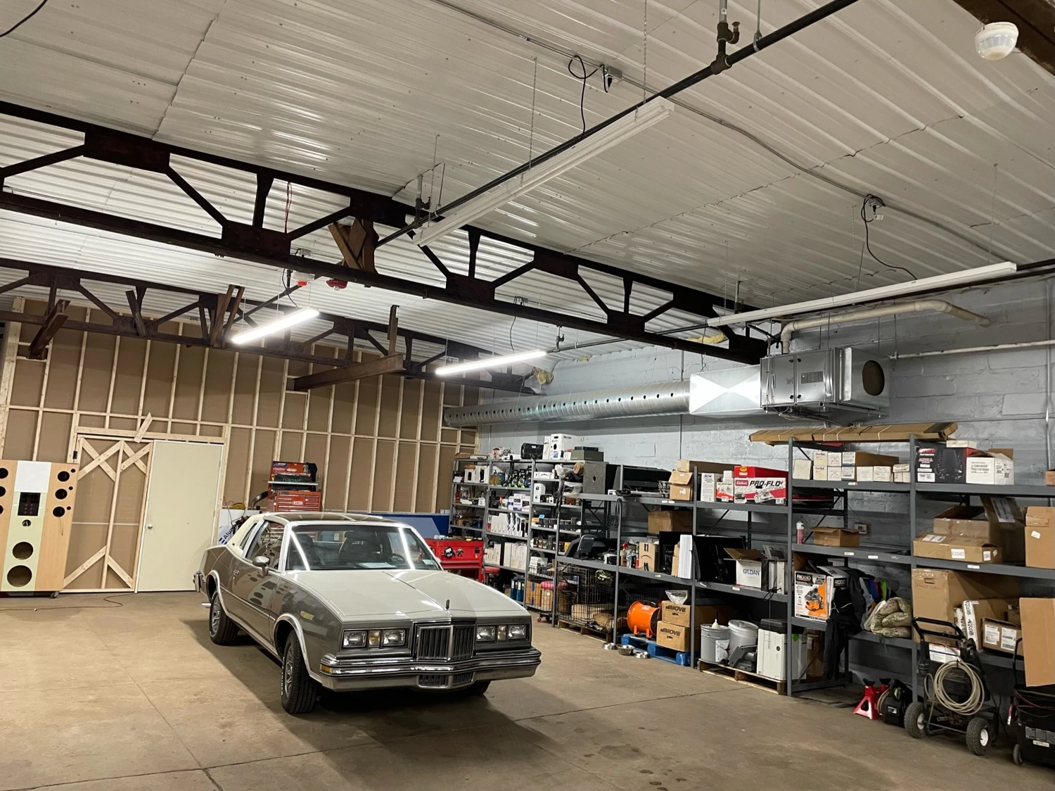Flex Building For Sale