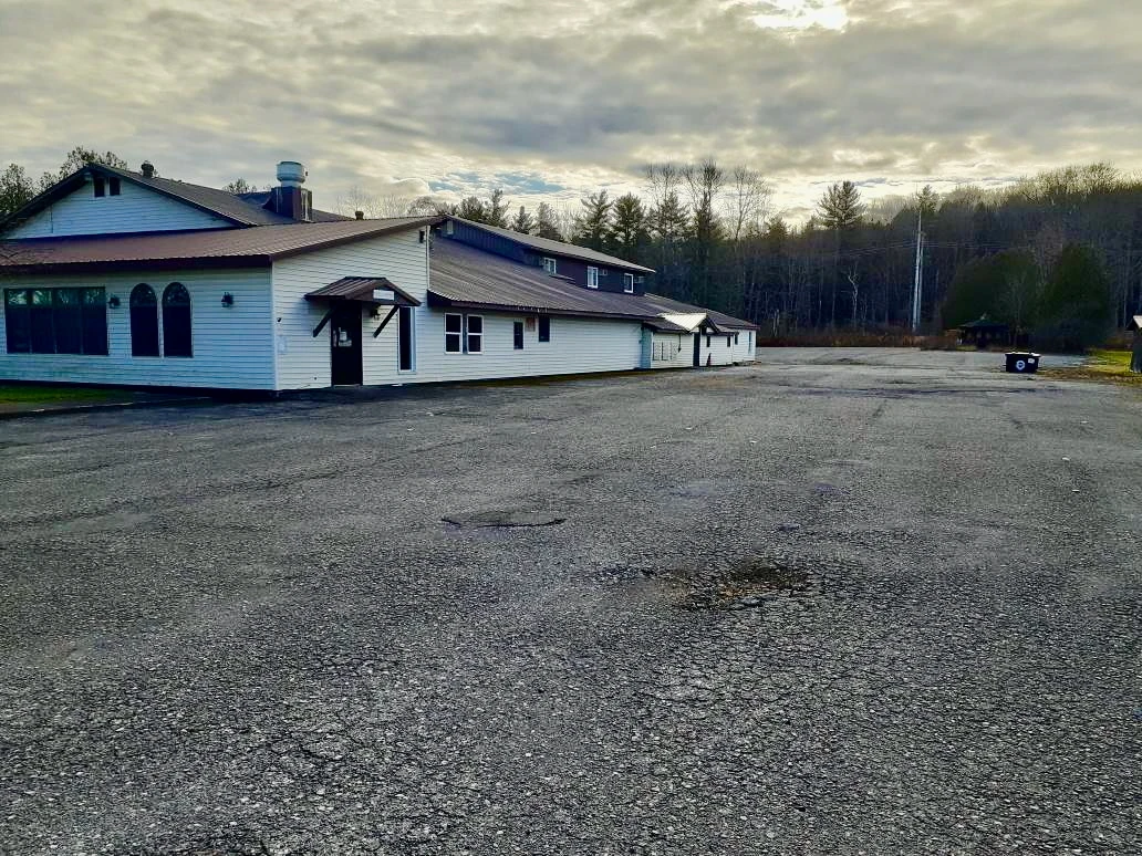 Turn-Key Restaurant, Event Venue & 6-Unit Inn