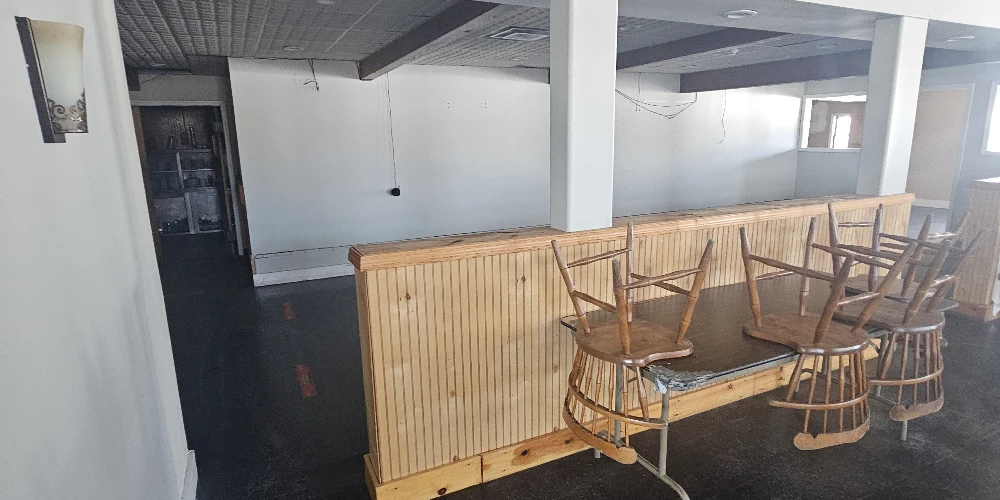 Turn-Key Restaurant, Event Venue & 6-Unit Inn