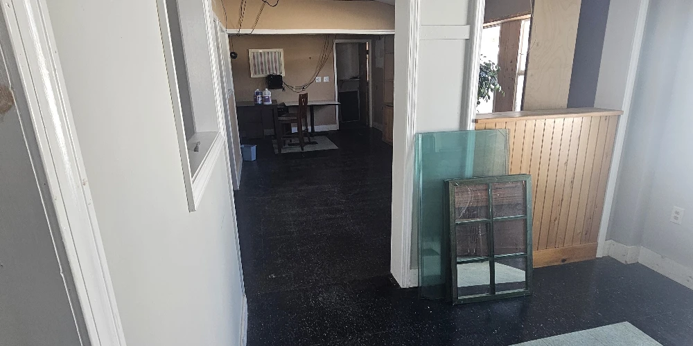 Turn-Key Restaurant, Event Venue & 6-Unit Inn