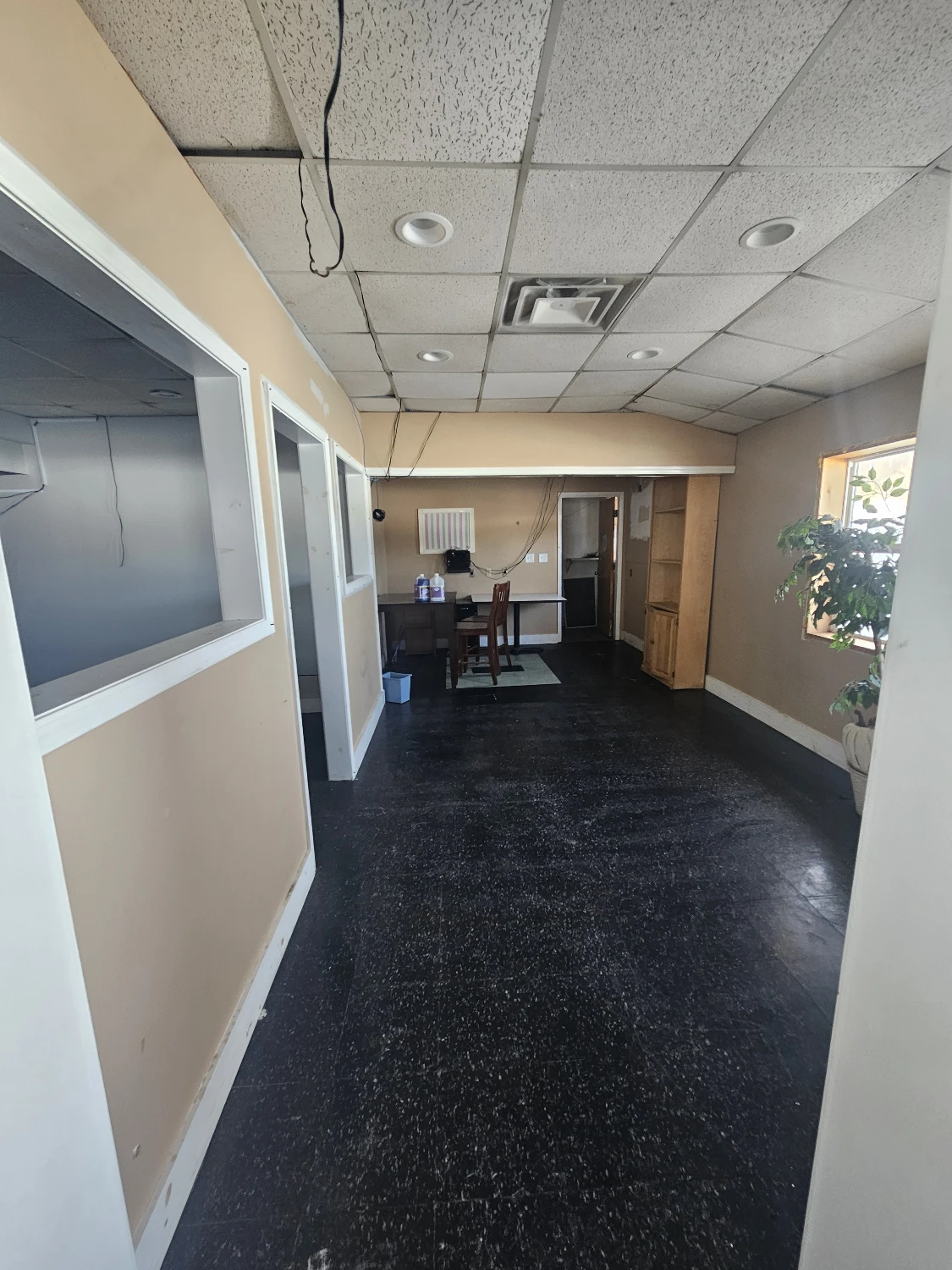 Turn-Key Restaurant, Event Venue & 6-Unit Inn