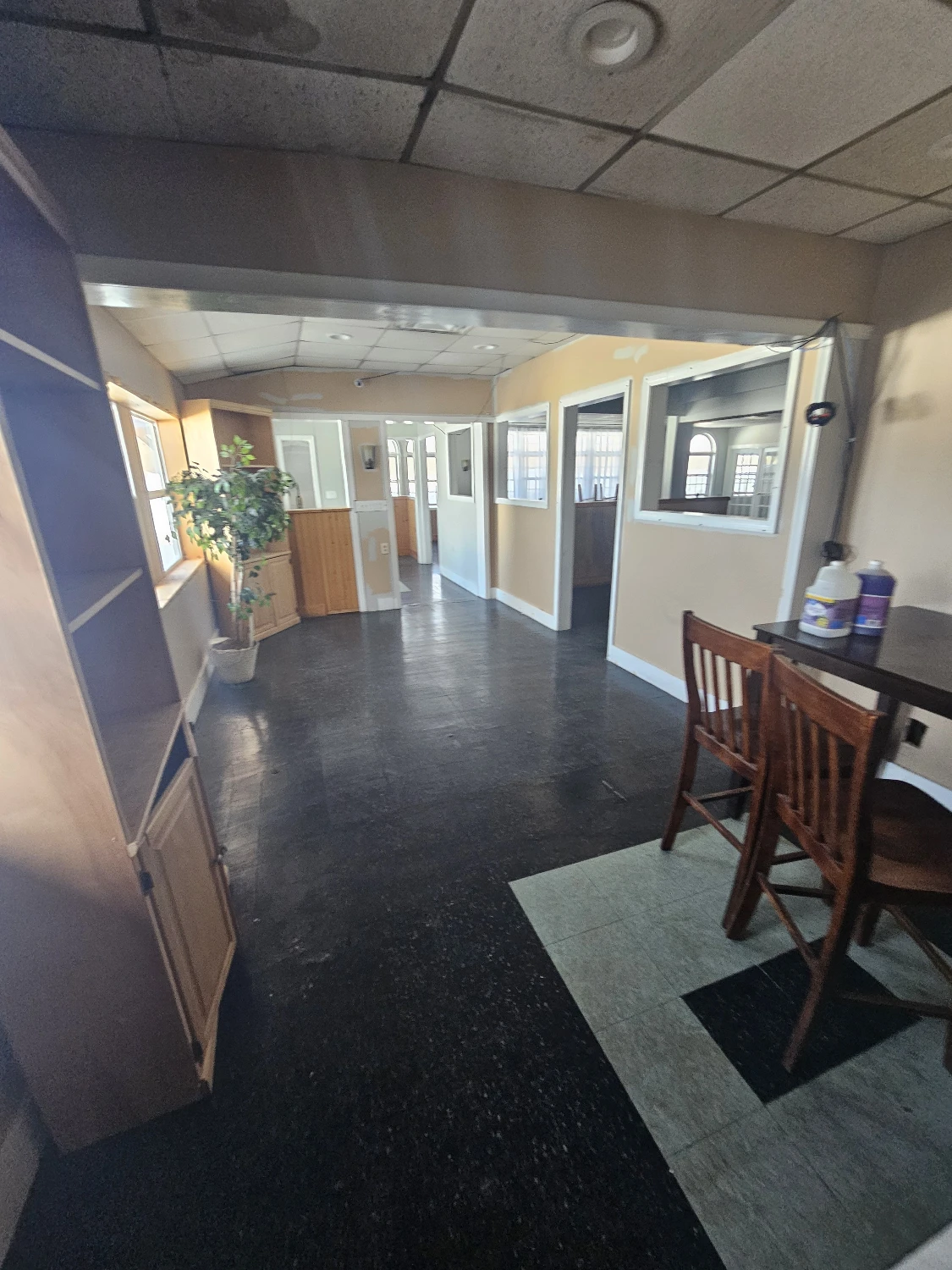 Turn-Key Restaurant, Event Venue & 6-Unit Inn