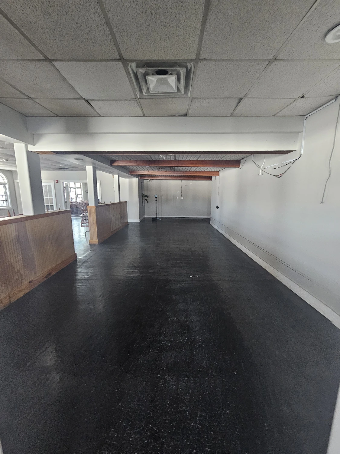 Turn-Key Restaurant, Event Venue & 6-Unit Inn