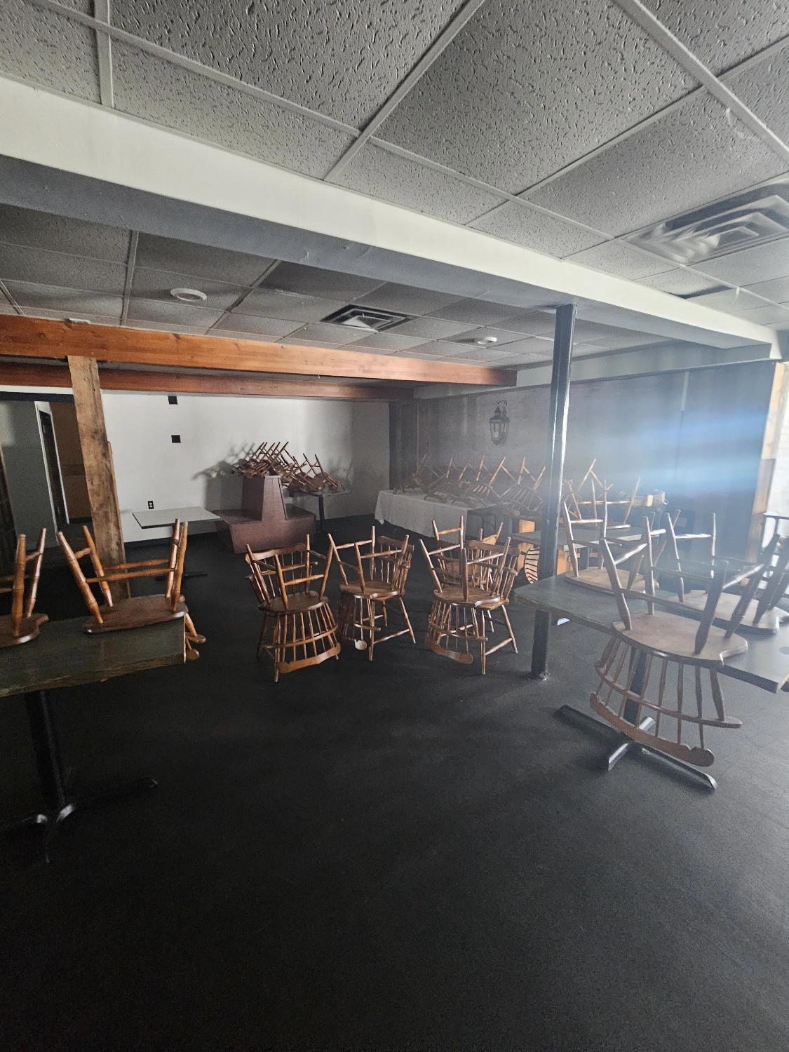 Turn-Key Restaurant, Event Venue & 6-Unit Inn