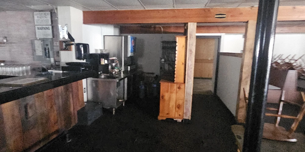 Turn-Key Restaurant, Event Venue & 6-Unit Inn