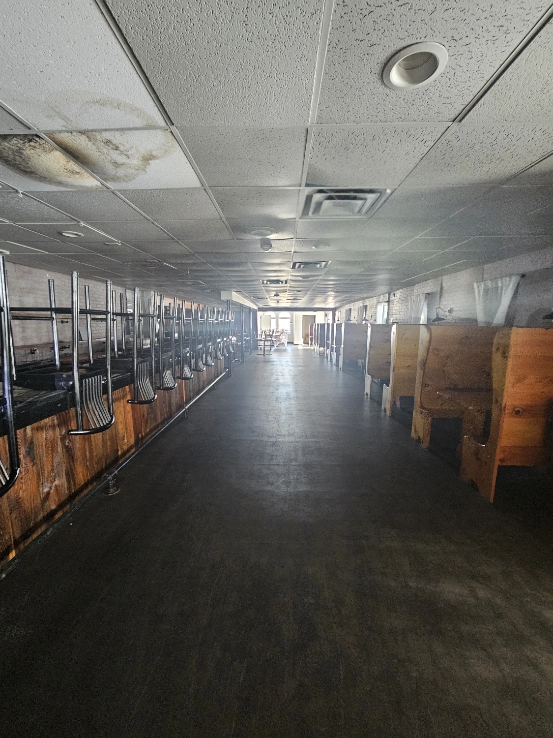 Turn-Key Restaurant, Event Venue & 6-Unit Inn
