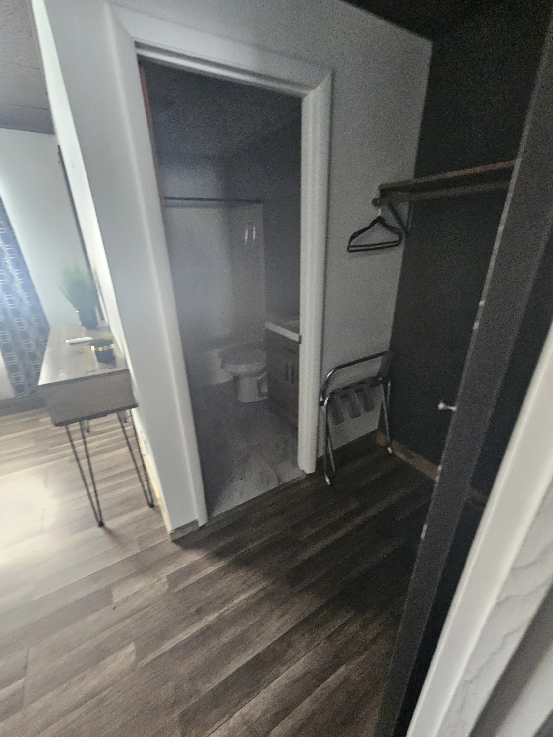 Turn-Key Restaurant, Event Venue & 6-Unit Inn