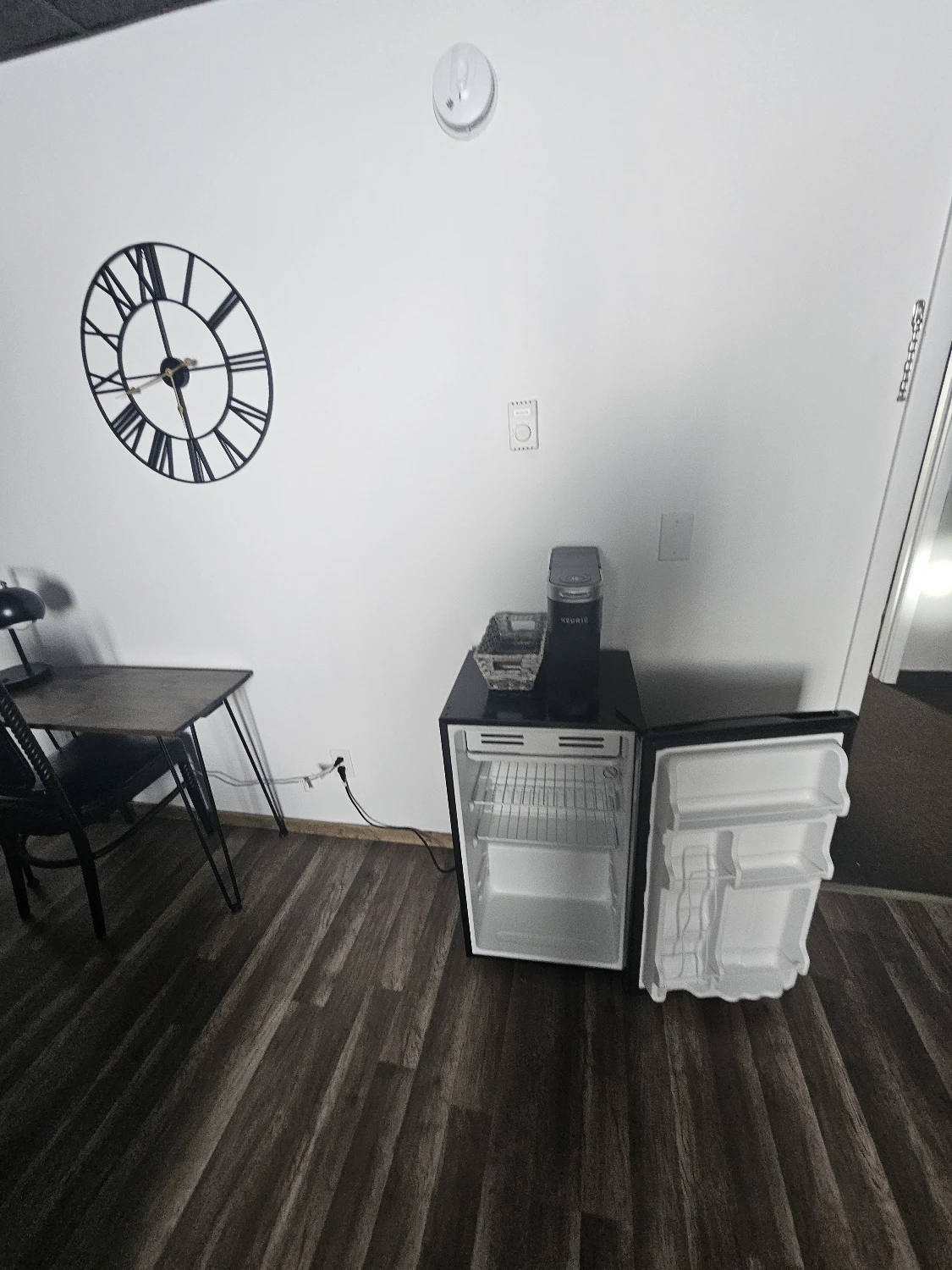 Turn-Key Restaurant, Event Venue & 6-Unit Inn
