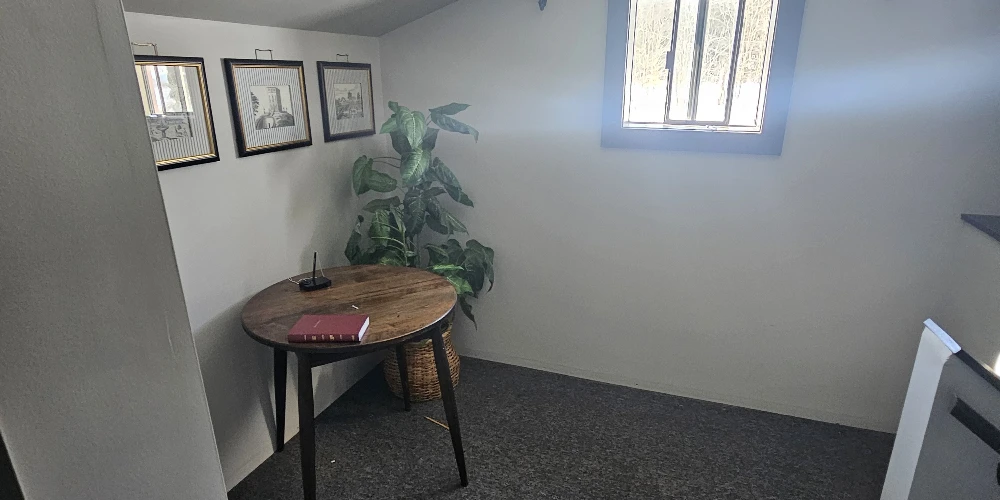 Turn-Key Restaurant, Event Venue & 6-Unit Inn