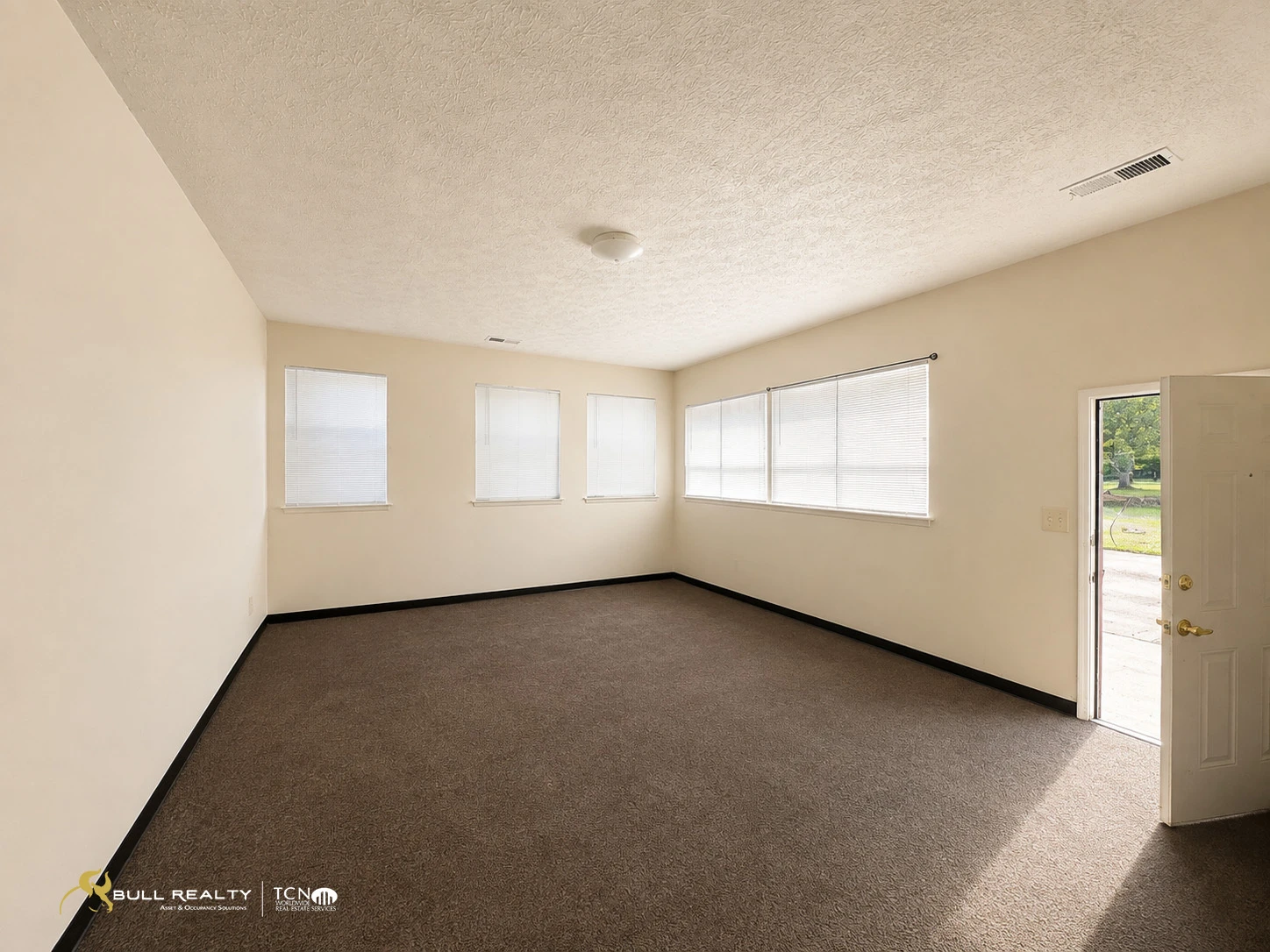 Unique Triplex in O4W Neighborhood (Atlanta)