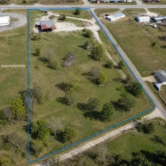 3552 S State Highway 19 - 5 AC in Emory for Investor or Owner/User