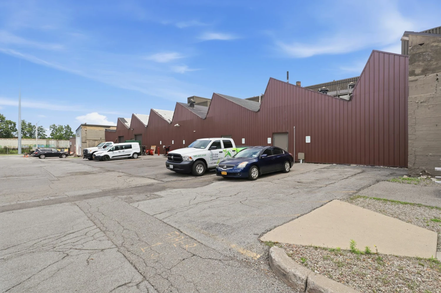 400 West Ave