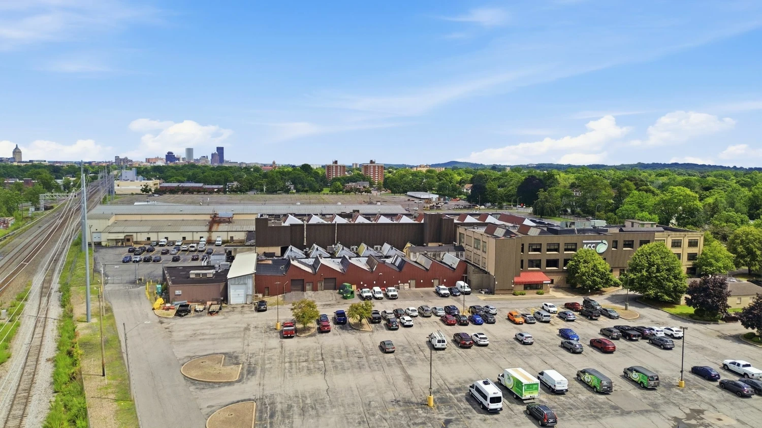 400 West Ave