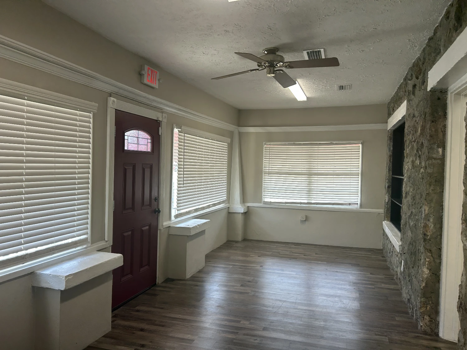 Day Spa Hair Salon with excess land